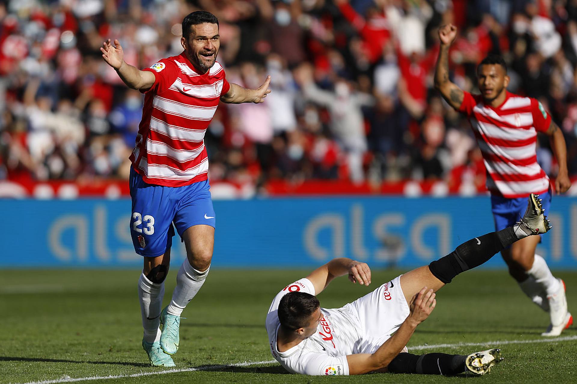 比利亚雷亚尔迎欧联关键赛,赛后篮板制胜,态度坚定,球队文化再被提及的简单介绍 比利亚雷亚尔迎欧联关键赛,赛后篮板制胜,态度坚定,球队文化再被提及的简单介绍